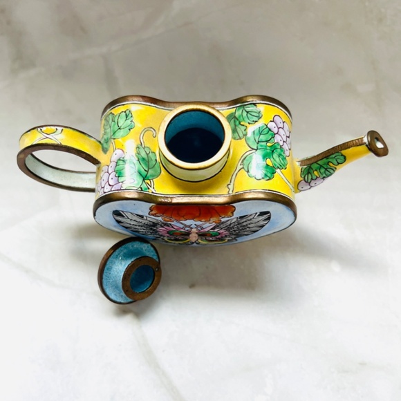 Authentic Kelvin Chen Butterfly Teapot No.132 | Taiwan Cloisonné Enamel | Grape - Picture 5 of 6